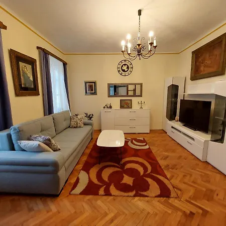 App Old Garden House Σίμπενικ