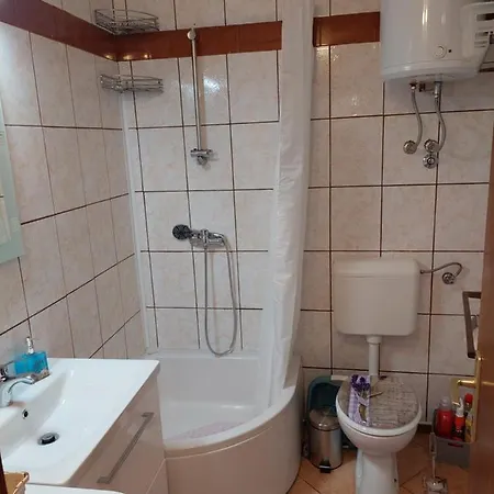 App Old Garden House Apartamento