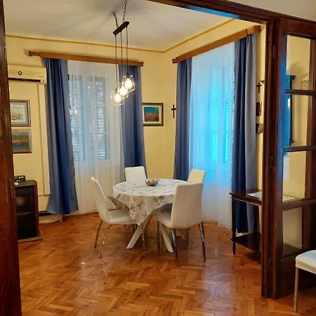 Apartment App Old Garden House Sibenik