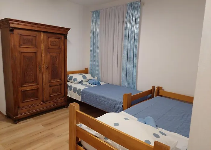 App Old Garden House Apartment