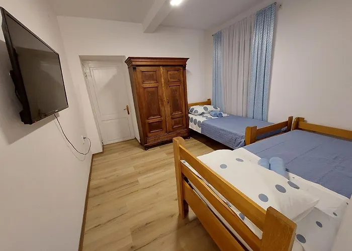 App Old Garden House