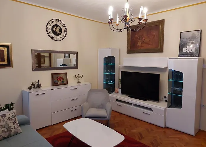 App Old Garden House Διαμέρισμα Σίμπενικ