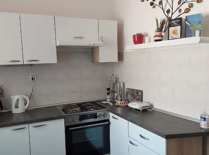 App Old Garden House